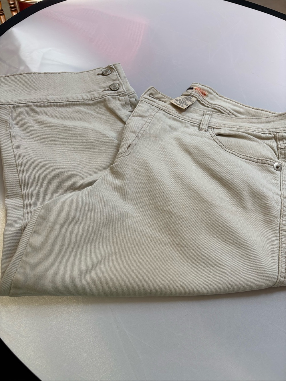 Faded Glory Women’s Capri Pants